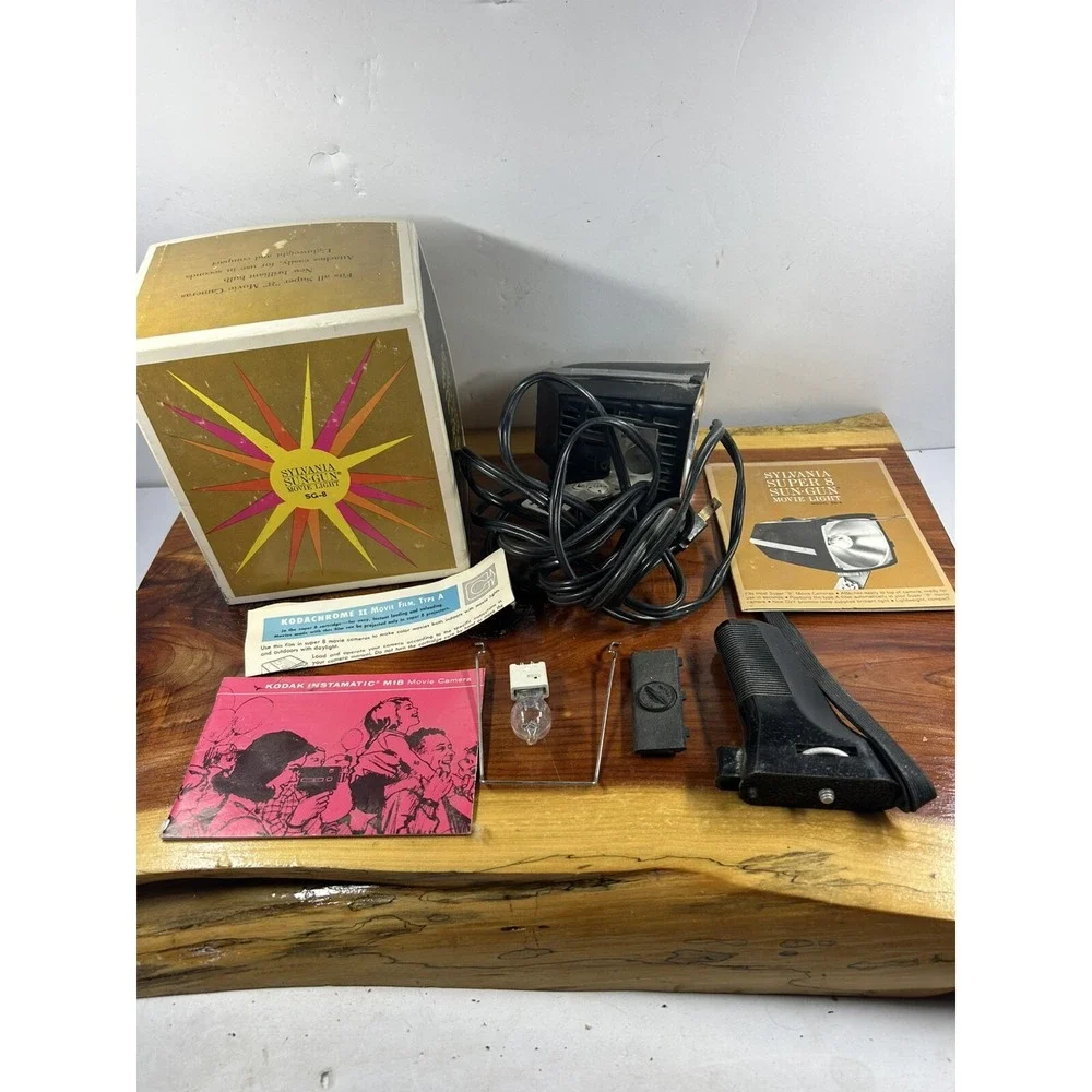 Vintage Sylvania Super 8 Sun Gun Movie Light SG-8 Box, Handle & Manual Untested